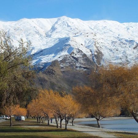 Wanaka Alpine Lodge ภายนอก รูปภาพ